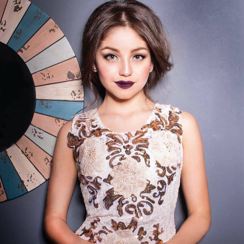 No te pido mucho di Karol Sevilla: testo, traduzione e video