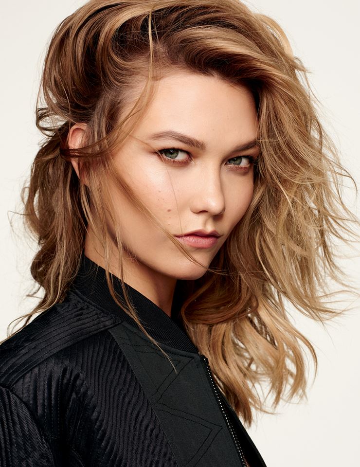 Karlie Kloss femminista e nerd: “Dobbiamo piacere solo a noi stesse”