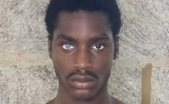 Mekhi Alante Lucky, l’ex detenuto è diventato modello e conquista la Rete