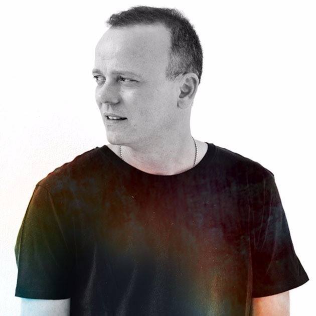 Gigi D’Alessio nella bufera per il cachet del concerto a Pratola Serra: lo sfogo del cantante