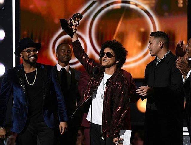 Bruno Mars sbanca ai Grammy Awards 2018: conquista tutti e sei i premi a cui era candidato