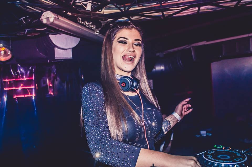 Mara Zucca deejay: dal suo primo show in Sardegna al Piper Club di Roma