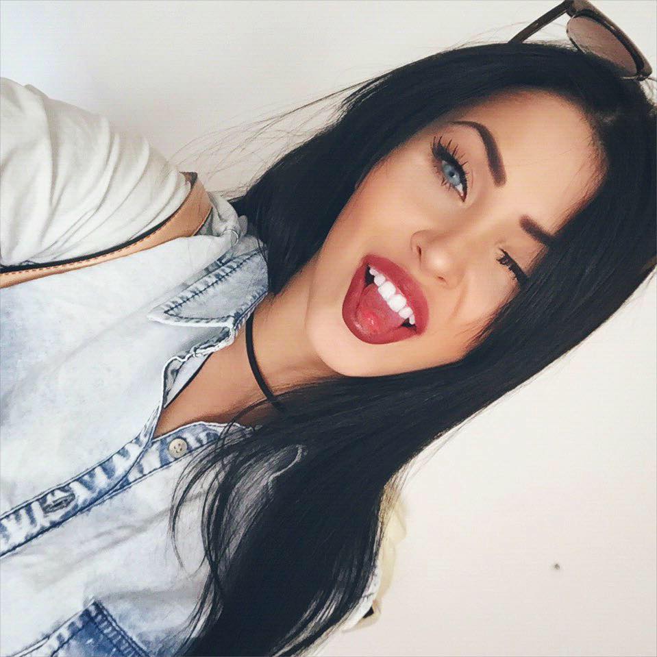 Claudia Alende, la modella sosia di Megan Fox