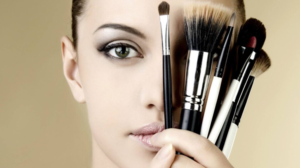 11 trucchetti di make-up di cui non potrai più fare a meno