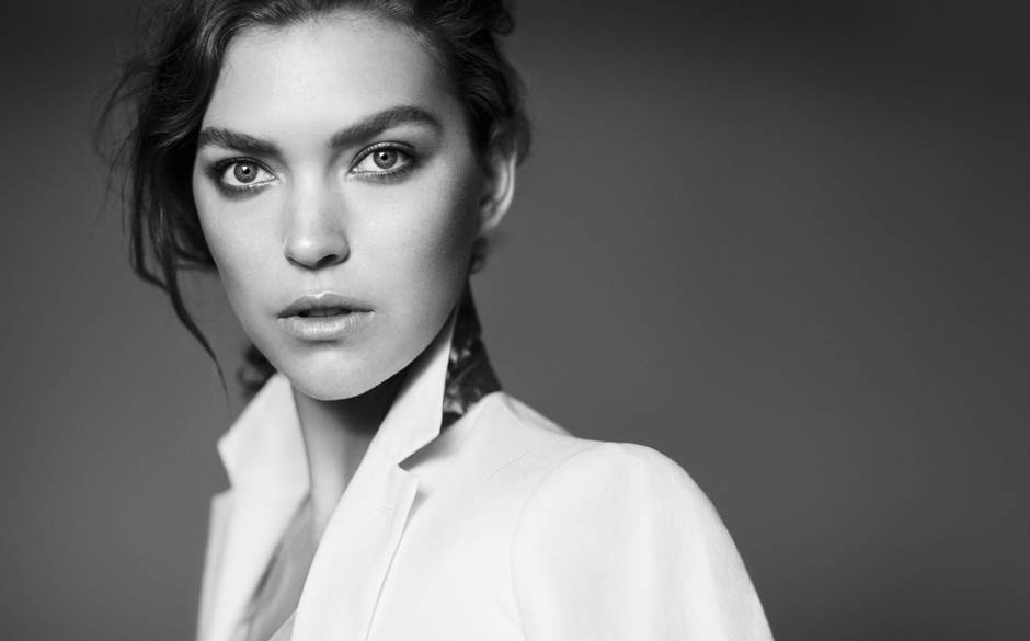Arizona Muse è la nuova testimonial della campagna 2018-2019 di Roberto Coin