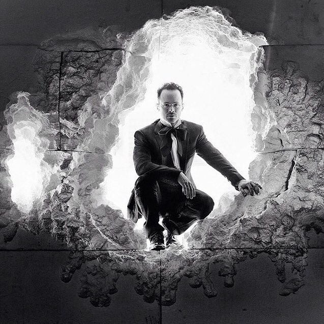 Daniel Arsham firma una capsule collection di sei pezzi per Hunting World