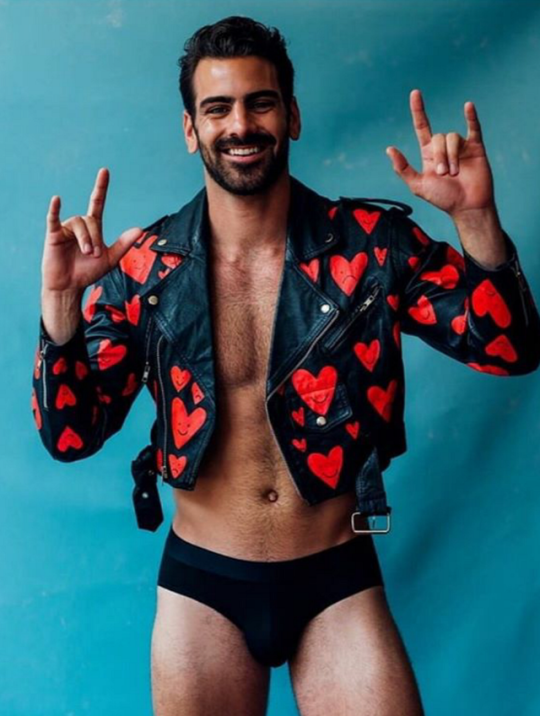 Nyle DiMarco si spoglia per Gay Times