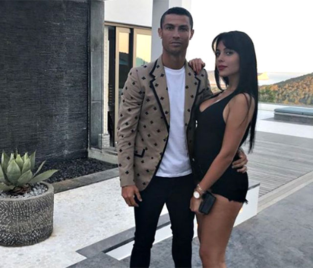 Cristiano Ronaldo news, Georgina Rodriguez rivela: “Uno dei miei figli è tornato da scuola piangendo perché lo avevano picchiato”
