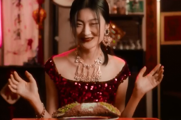 Domenico Dolce e Stefano Gabbana chiedono scusa per lo spot razzista in Cina: “Non succederà mai più”