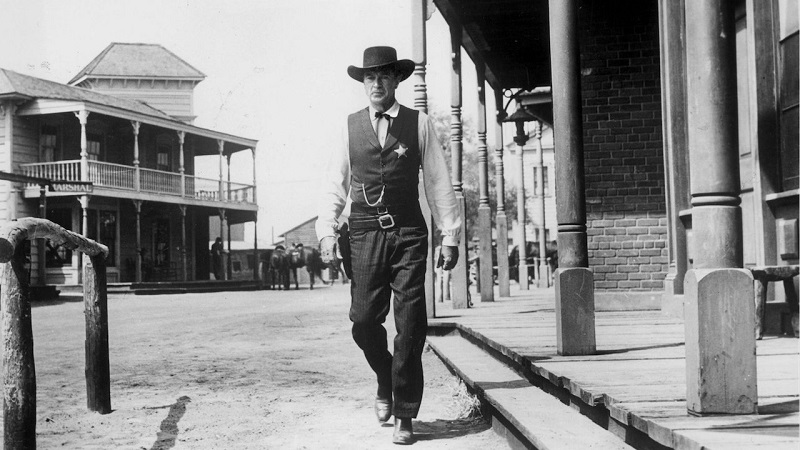 David L. Hunt lavora al remake di Mezzogiorno di fuoco
