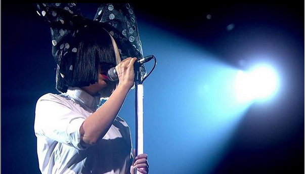 Sia torna sulle scene musicali con un nuovo album solista