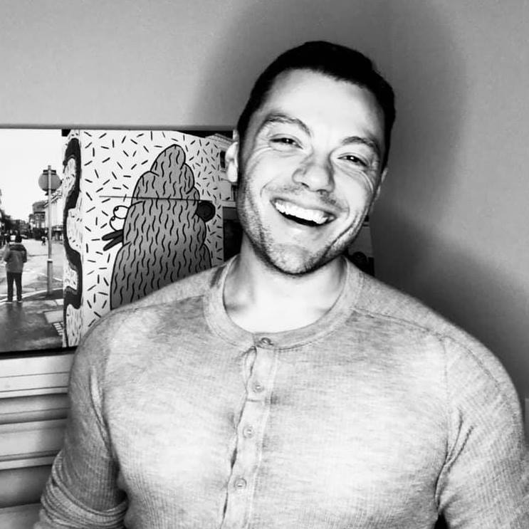 Tiziano Ferro canta Sfera Ebbasta e Gwen Stefani per augurare buon Natale ai fan