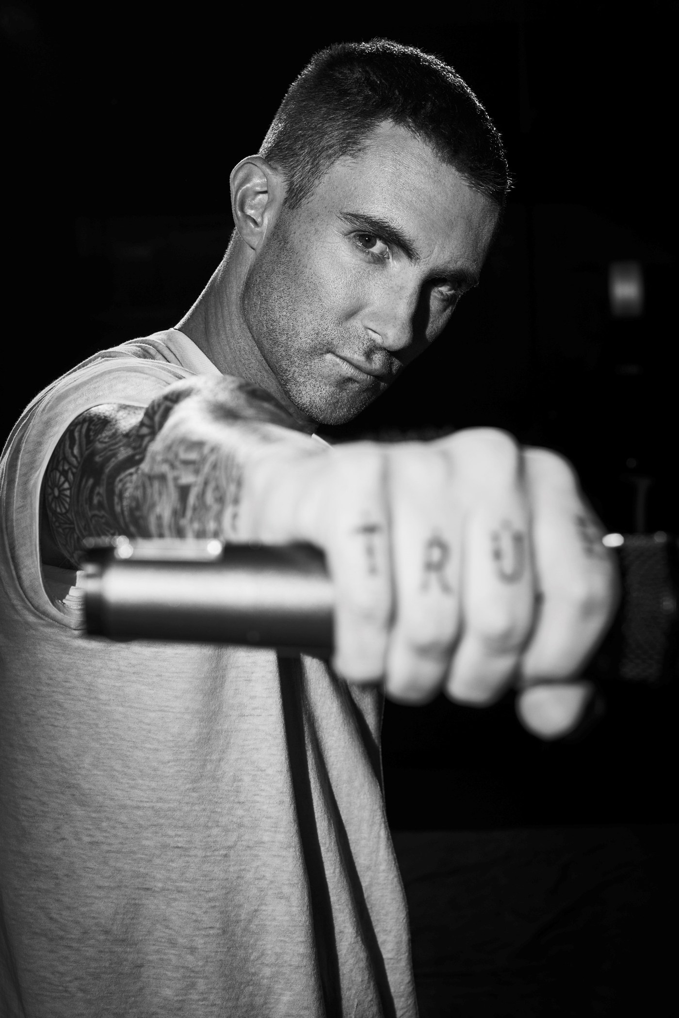 Adam Levine è il nuovo testimonial beauty di L’Oréal Paris