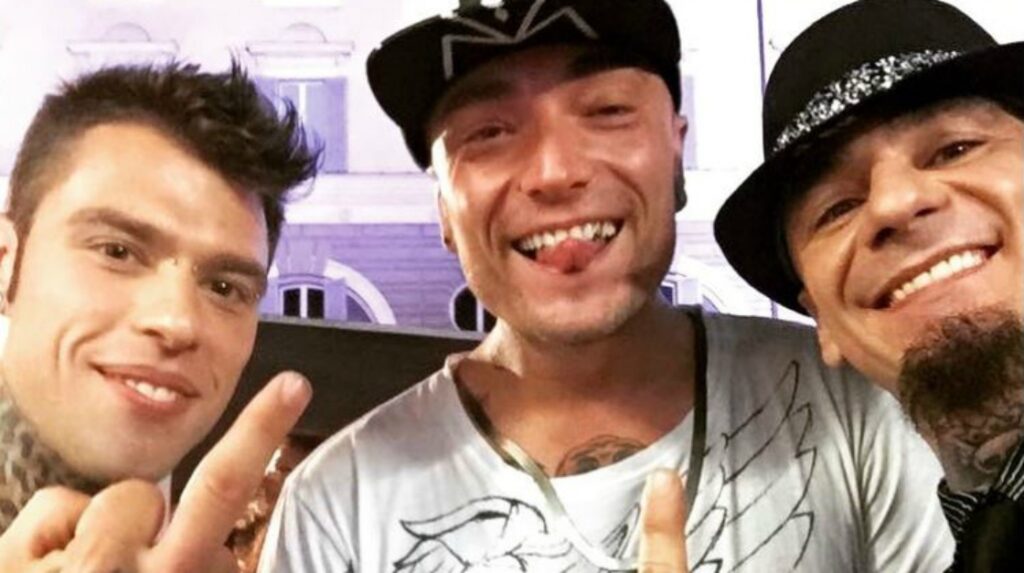 Gué Pequeno silura Fedez: “Per lui la musica è abbastanza marginale”