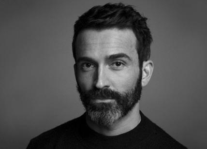 Maison Schiaparelli, il direttore artistico Daniel Roseberry subentra a Bertrand Guyon