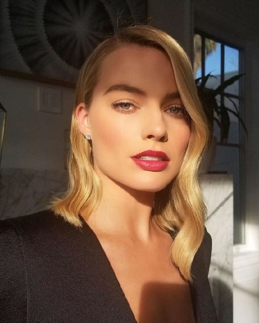 Margot Robbie è la nuova testimonial dei profumi di Chanel
