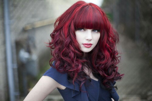 Quali sono i rossetti da evitare con i capelli rossi?