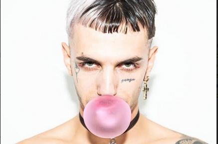 1990 è il titolo del nuovo album di Achille Lauro