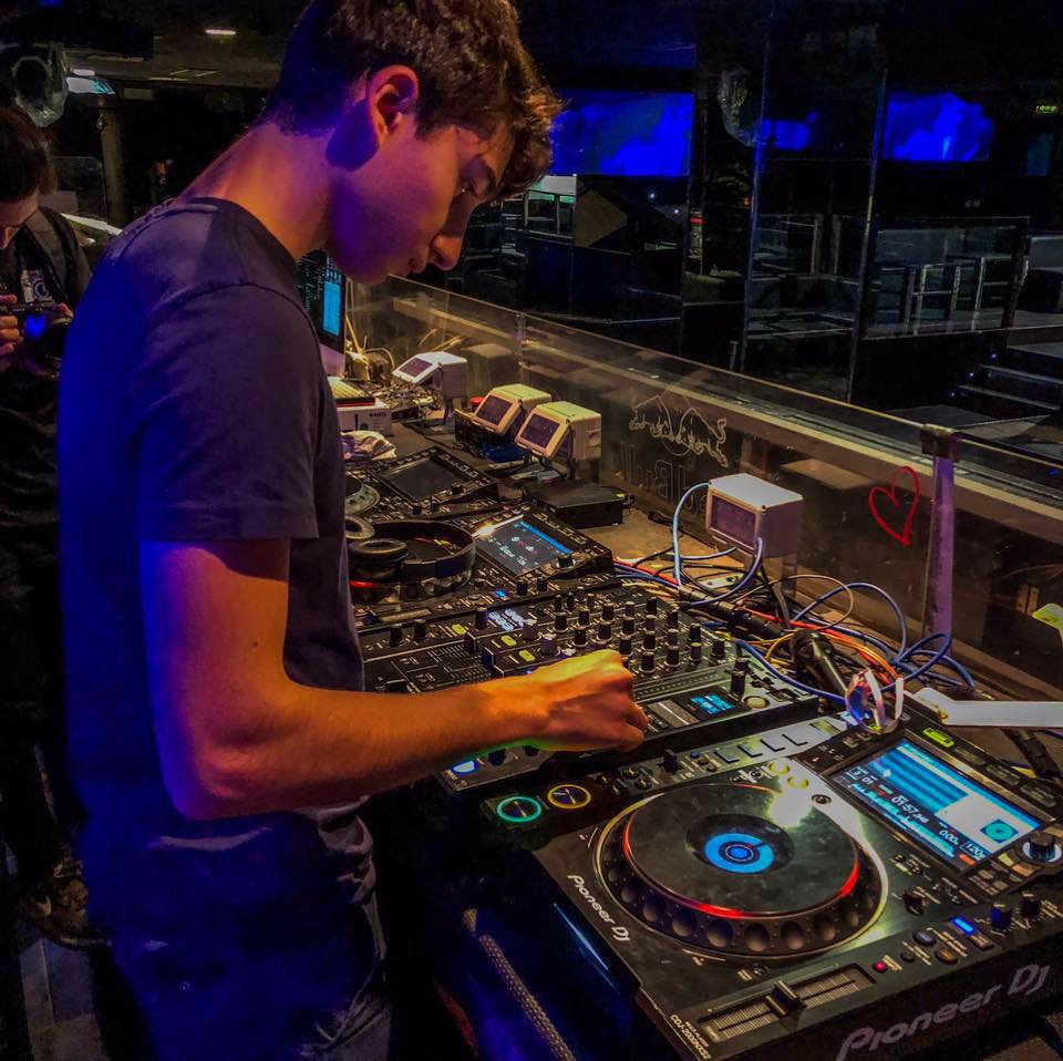 Dj Spicyo a tutta dance con il nuovo singolo Wram