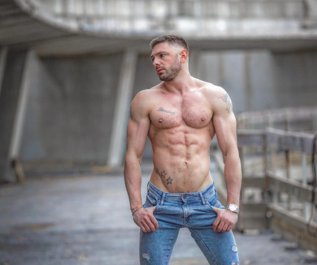 Chi è Daniele Pompili? Età, altezza, peso, biografia, foto, Instagram e video del modello e imprenditore