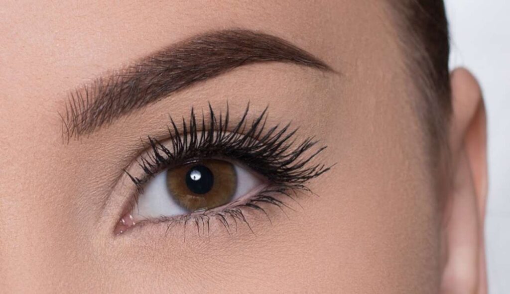 Condividere il mascara: sì o no?
