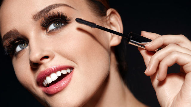 Sappiamo scegliere l’applicatore del mascara?