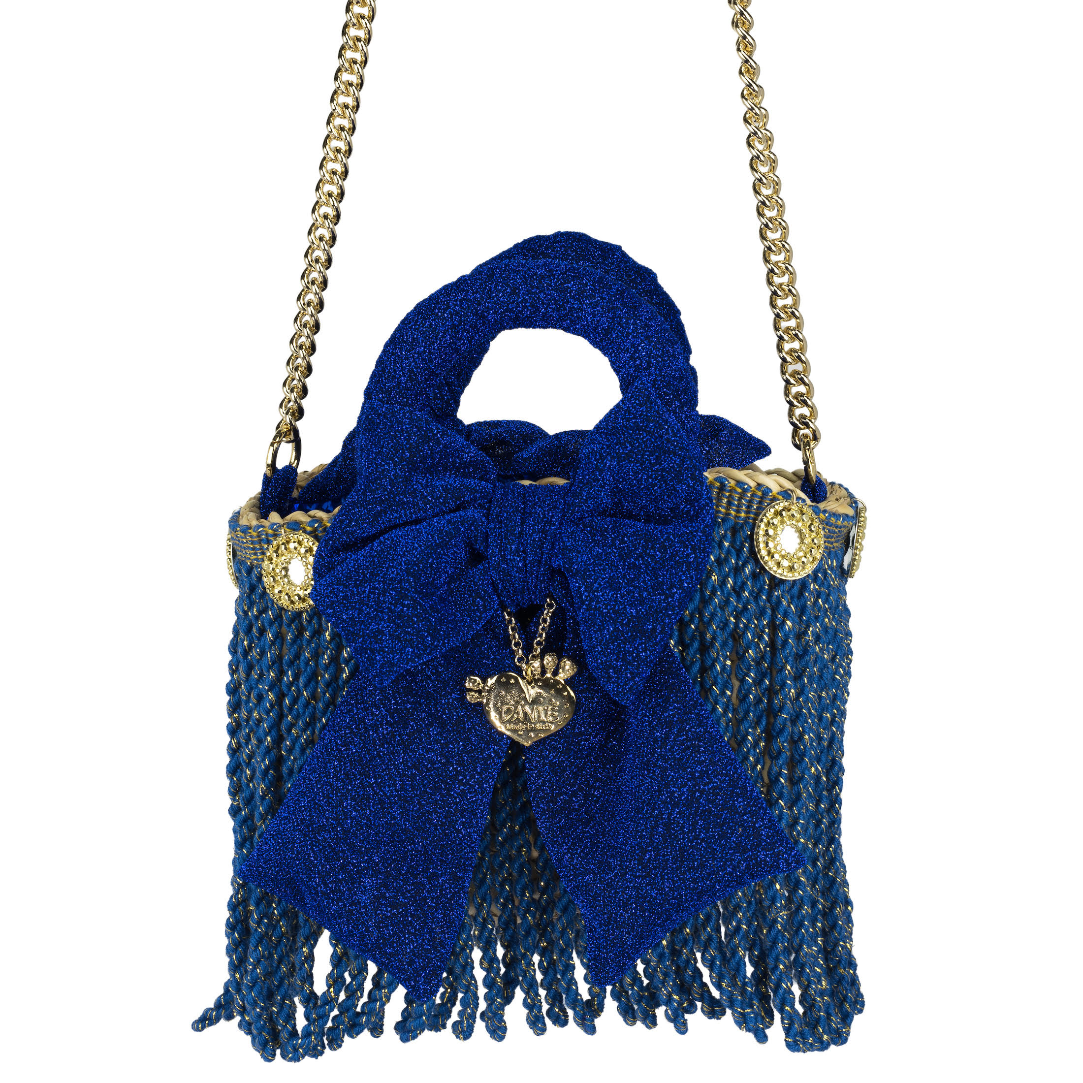 Il senso della sartoria Made in Italy per il Pantone Classic Blu