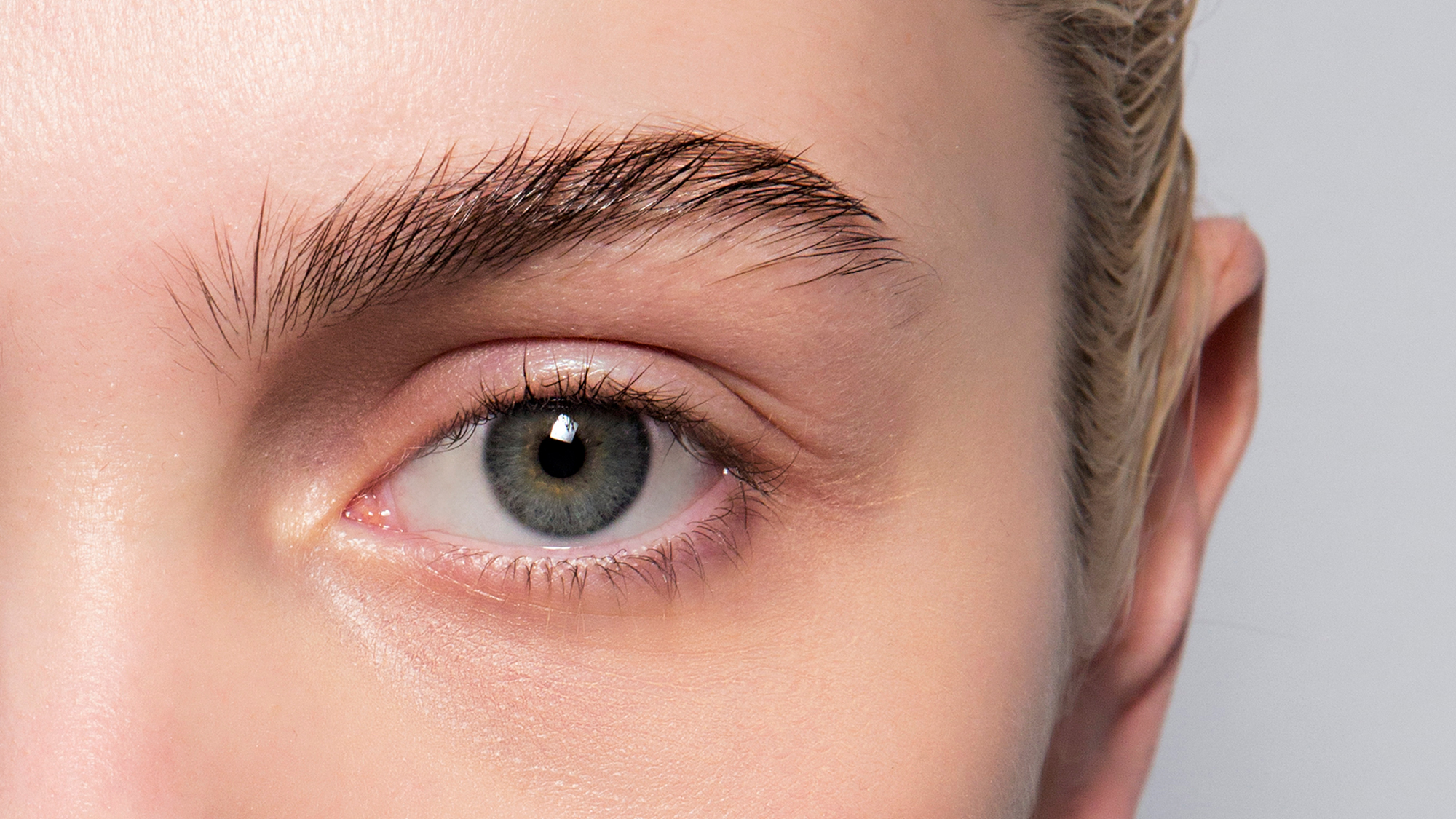 Soap brows, le sopracciglia disciplinate e fissate dal sapone