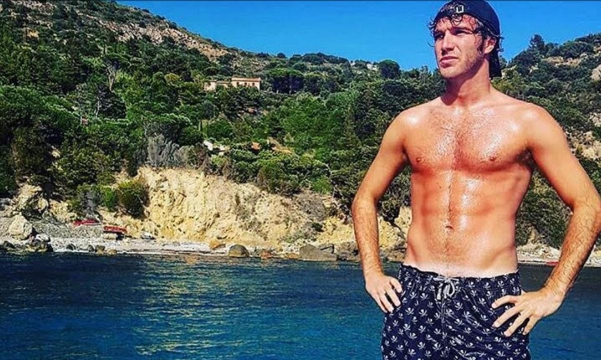 Chi è Paolo Ciavarro? Età, altezza, peso, segno zodiacale, fidanzata, Forum, Amici e Clizia