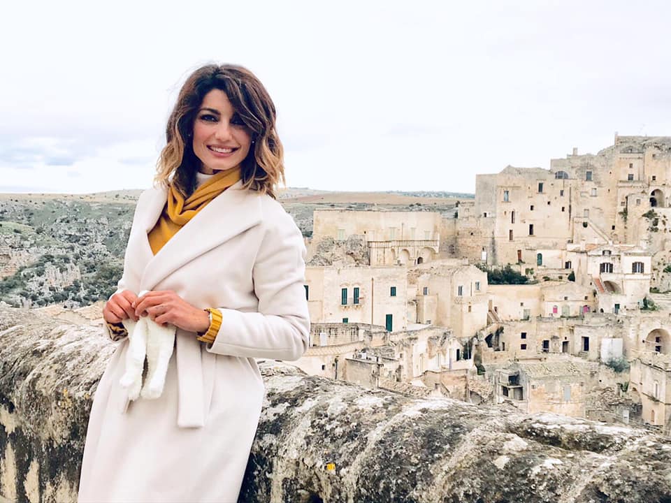 Chi è Samanta Togni? Età, altezza, figlio, marito Mario Russo, sposa e carriera