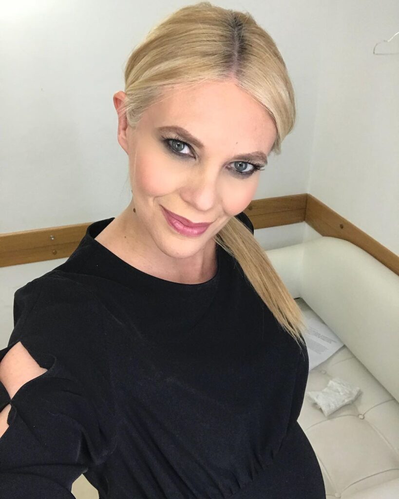 Chi è Eleonora Daniele? Età, altezza, biografia, fratello, parto, matrimonio e marito