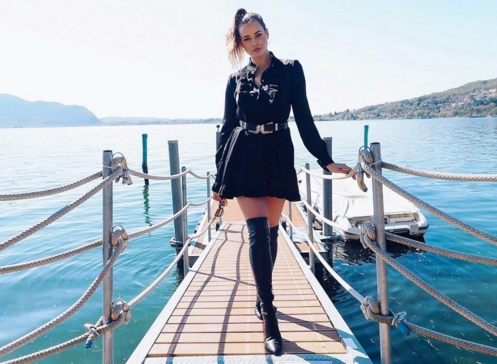 Chi è Ivana Mrazova? Età, altezza, peso, GF, Luca Onestini, Sanremo, Facebook e Twitter