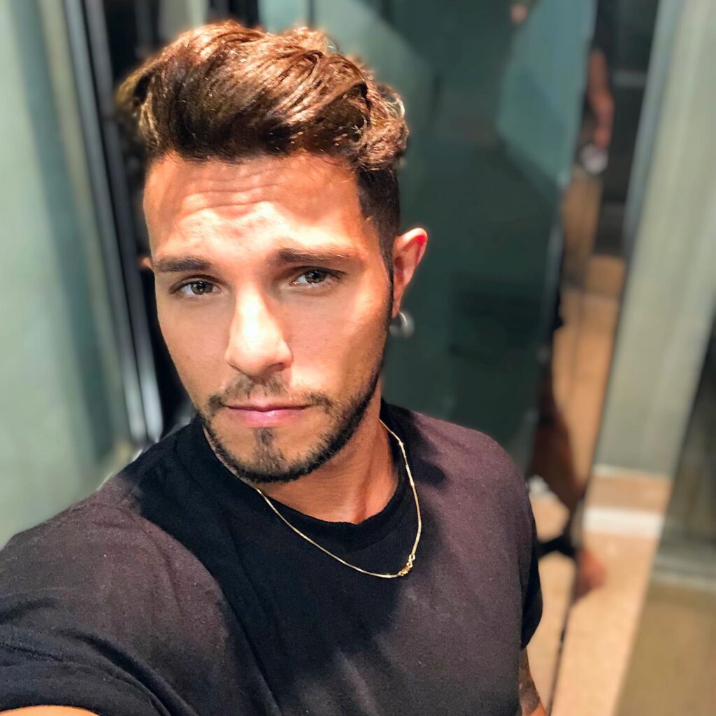 Chi è Marco Carta? Anni, altezza, peso, biografia, album, carriera, Amici e fidanzato