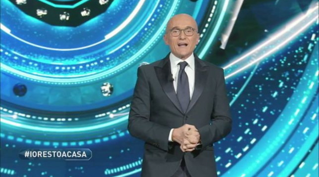 GF Vip 7, Pier Silvio Berlusconi è adirato: salta la replica su La5 per eccesso di parolacce e volgarità