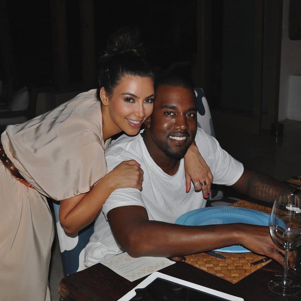 Kanye West firma un accordo decennale con la catena Gap