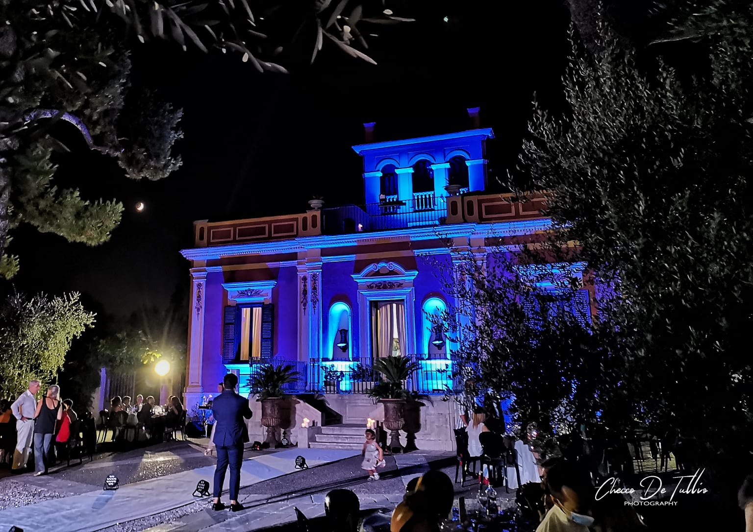 Fashion show, cena spettacolo, emozioni e musica a Bari per Stelle d’Estate 2020: foto e video