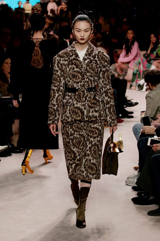 Fendi cambia idea: sfilerà con Uomo e Donna a Milano