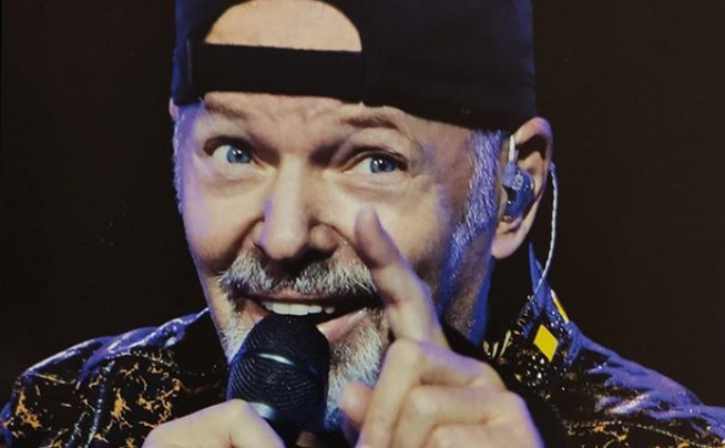 Vasco Rossi annuncia il suo nuovo album: “Ci sto lavorando da un po’, uscirà nel 2021”
