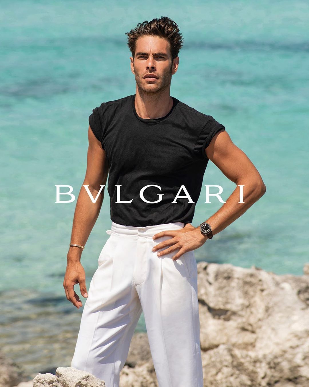 Jon Kortajarena è il testimonial della nuova collezione Bulgari Summer 2020