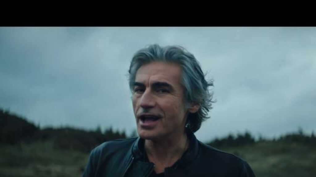 Mi ci pulisco il cuore è il nuovo singolo di Ligabue