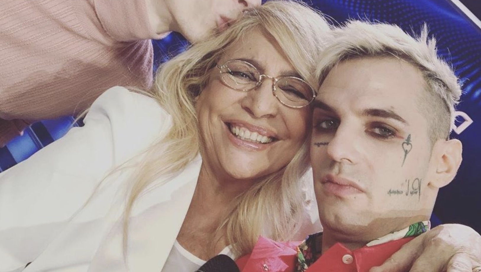 Mara Venier difende Achille Lauro, un prete l’attacca: “L’omosessualità è una trappola”