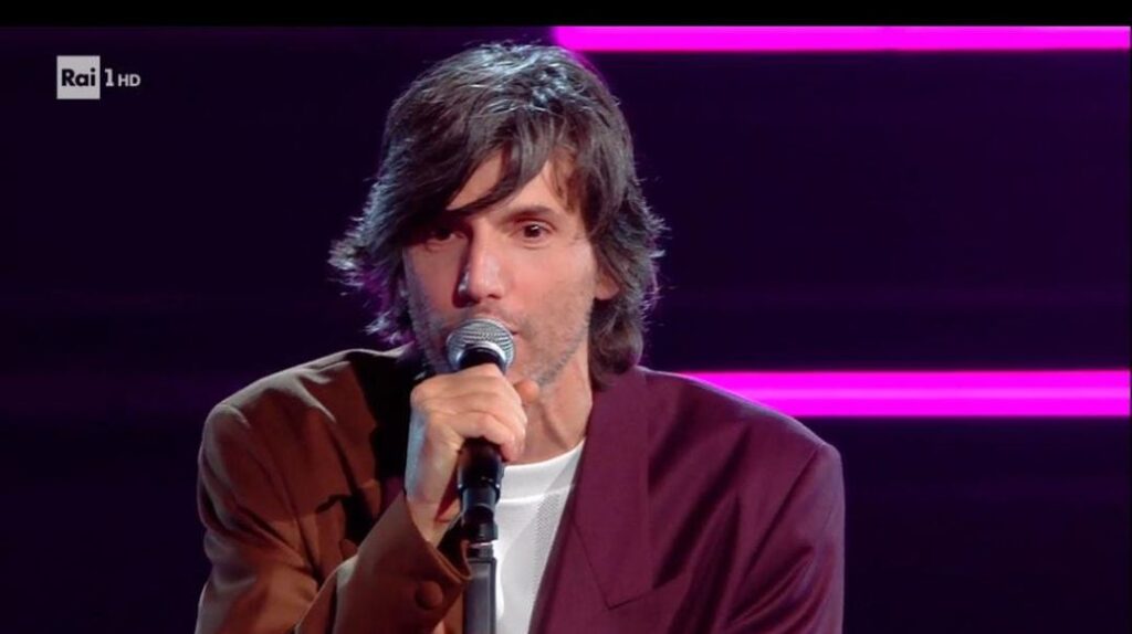 Bugo si sfoga su Instagram: “Mi sono solo allontanato dalla pazzia e dall’opportunismo”