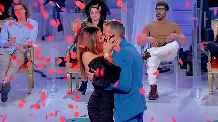 Uomini e Donne news, Roberta Di Padua su Riccardo Guarnieri: “Prima di tornare nel programma, mi ha cercato”