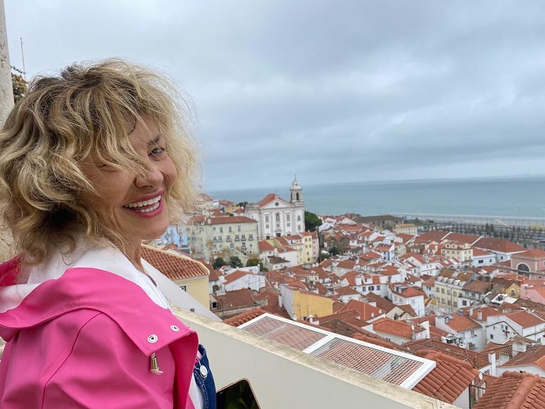 Eva Grimaldi sorridente