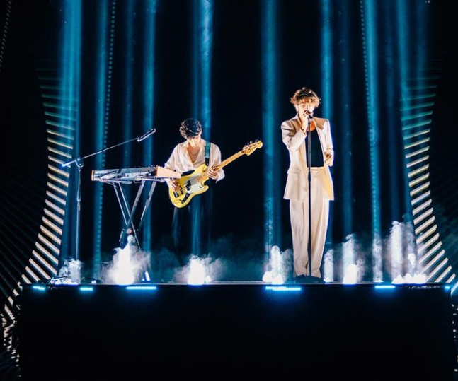 Chi sono i Santi Francesi? Carriera, The Jab, Amici, X Factor e Instagram