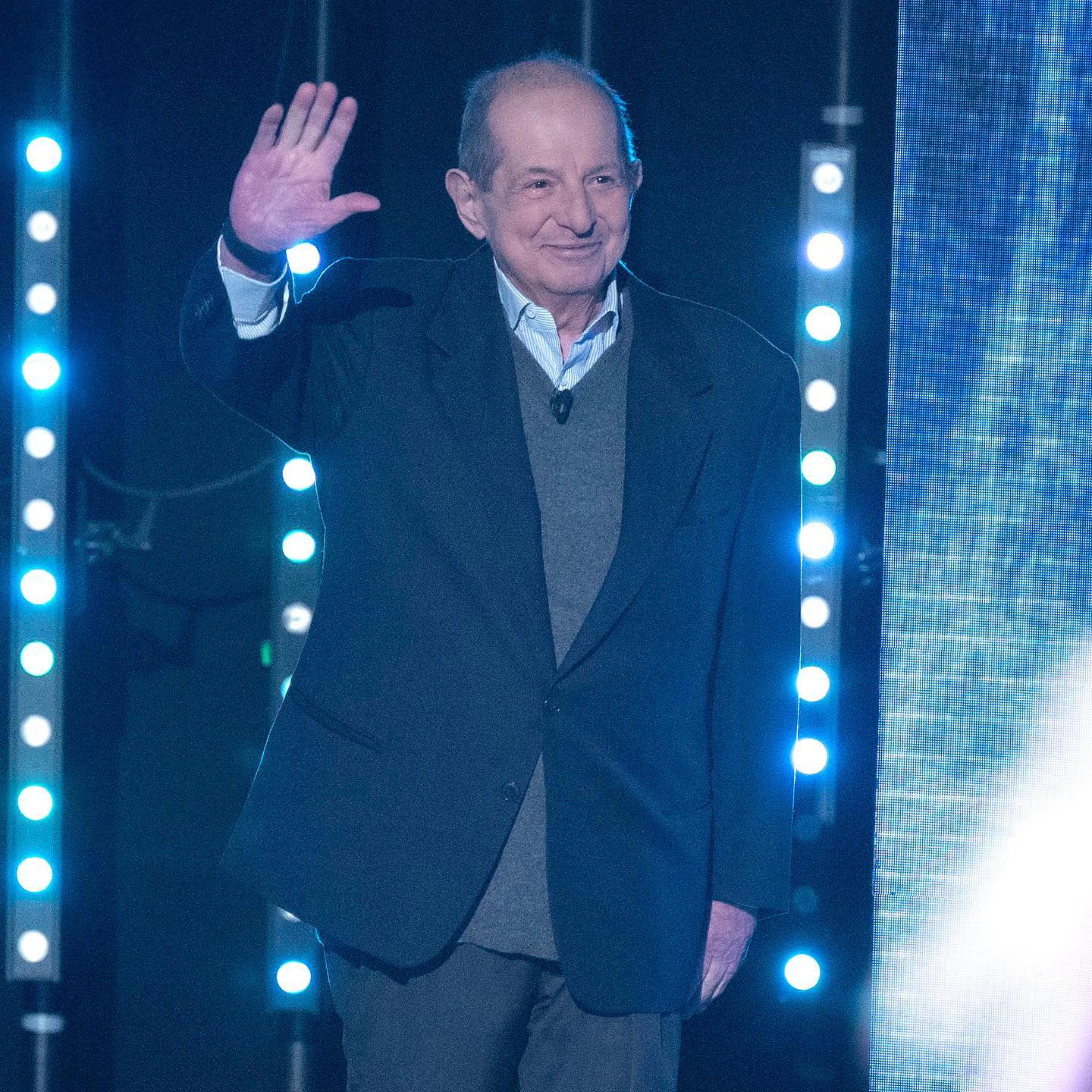 Giancarlo Magalli parla della sua battaglia contro il linfoma a Verissimo: “Guarito grazie alla chemioterapia”