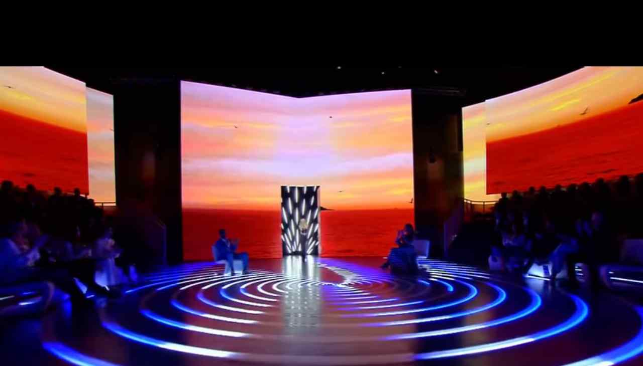 “Si ritira”: allarme rosso Isola dei Famosi | Cast a pezzi
