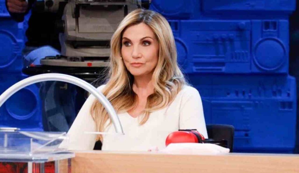 “Una scoperta incredibile”: Lorella Cuccarini in lacrime | La dedica è dolcissima