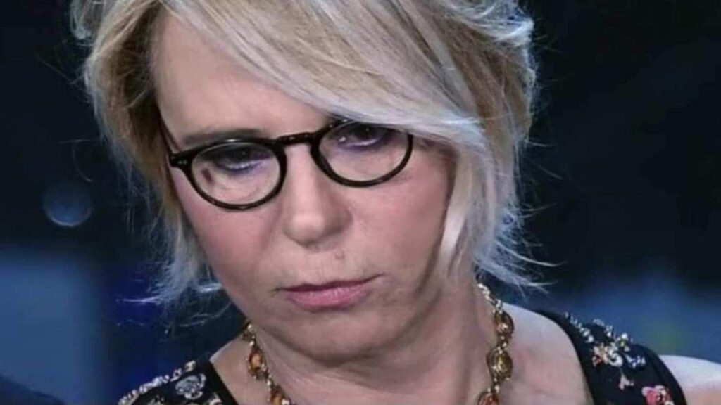 Colpo basso per Maria De Filippi: “Si chiude” | Fan sconvolti