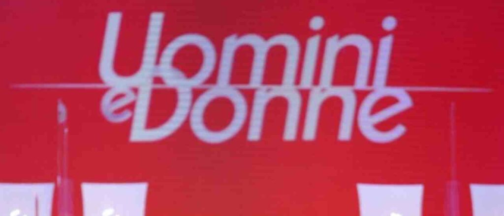 Uomini e Donne, il parterre fatto a pezzi: a rischio un volto storico